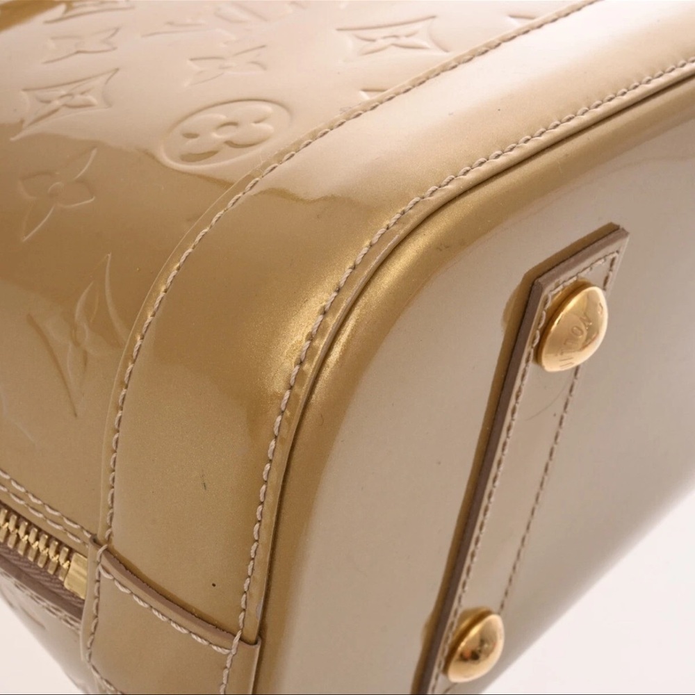 Louis Vuitton Glossy Gold Monogram Satchel PREOWNED. - Picture 8 of 10